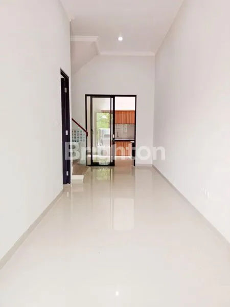 image RUMAH BARU 2LT MULYOSARI PRIMA UTARA (2)
