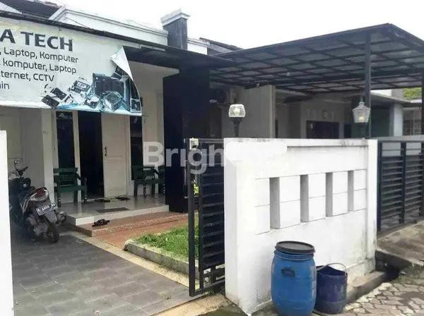 image RUMAH SEWA BERUANG BEBAS BANJIR DEKAT SIMPANG LIMA (1)