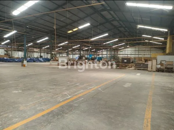 image GUDANG LUAS EX PABRIK AKSES KONTAINER 40FT AREA KEPATIHAN-MENGANTI-GRESIK (6)