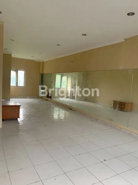 image DIJUAL RUKO 3 LANTAI POSISI STRATEGIS COCOK UNTUK USAHA DI CENTRAL GADING SERPONG (5)