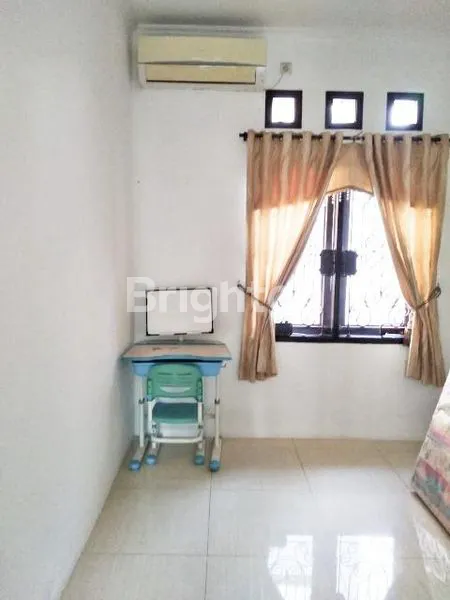 image PURI ANJASMORO DIJUAL RUMAH 2 LANTAI SIAP HUNI DEKAT TENGAH KOTA SEMARANG BARAT (5)