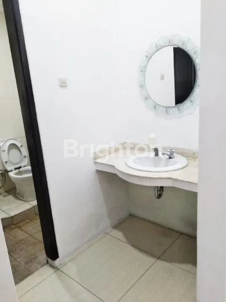 image PURI ANJASMORO DIJUAL RUMAH 2 LANTAI SIAP HUNI DEKAT TENGAH KOTA SEMARANG BARAT (7)