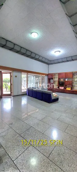 image RUMAH MURAH MEWAH 3+1 KT FULLY FURNISHED MALANG (3)