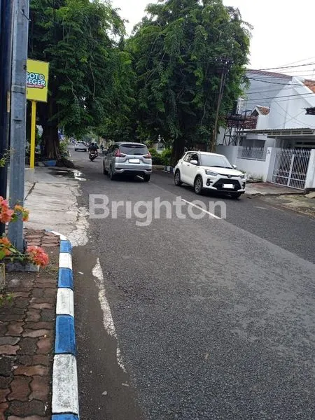 image RUMAH DIJUAL TENGAH KOTA (2)