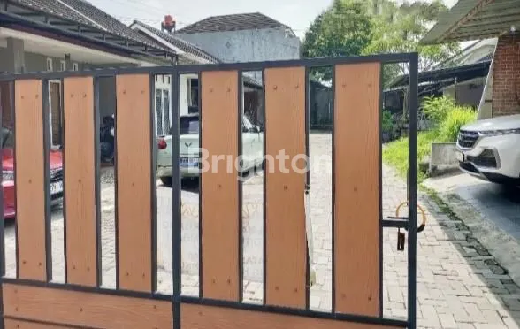 image GRAND ALISA DIJUAL RUMAH 2 LANTAI SIAP HUNI PEDURUNGAN SEMARANG TIMUR (6)