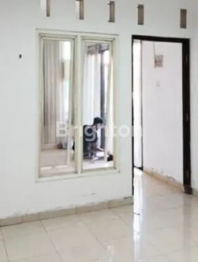 image GRAND ALISA DIJUAL RUMAH 2 LANTAI SIAP HUNI PEDURUNGAN SEMARANG TIMUR (3)