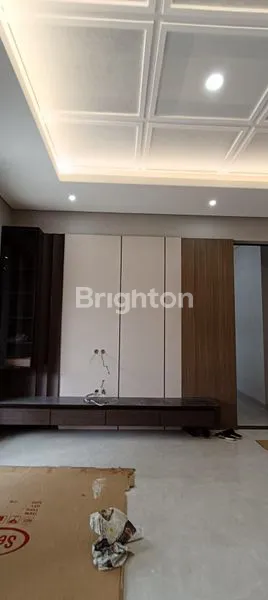 image RUMAH MEWAH BOULEVARD ARAYA THP 2 (3)