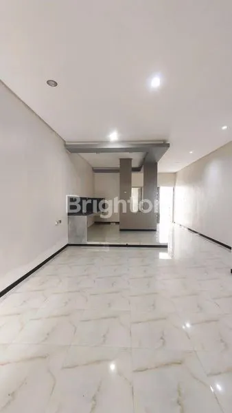 image RUMAH SEWA BARU BESAR & LUAS 2 LANTAI DI SOEKARNO HATTA MALANG (3)