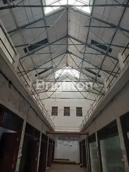 image RUKO 1 LANTAI DI SIMOKERTO SURABAYA (2)