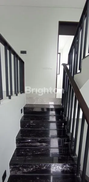 image HUNIAN EKSKLUSIF DISTRICT 9  CITRALAND  ,  SURABAYA (6)