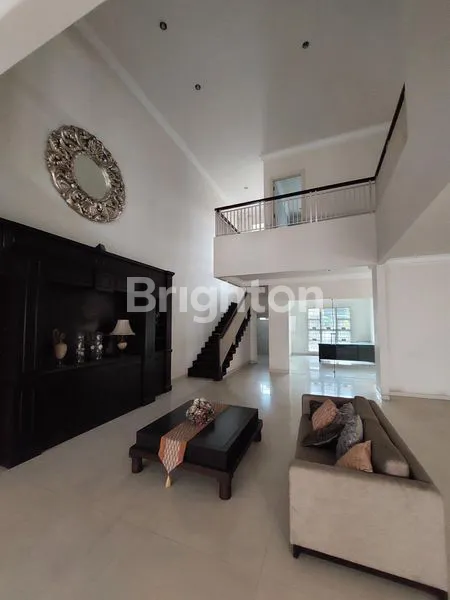 image RUMAH MEWAH 2 LANTAI PURI GALAXY, SURABAYA TIMUR. DEKAT GALAXI BUMI PERMAI ( ARAYA ) - KERTAJAYA INDAH - KAMPUS ITS | HANG TUAH - MANYAR KERTA ADI - MERR - GALAXY MALL - PAKUWON CITY, DLL. (5)