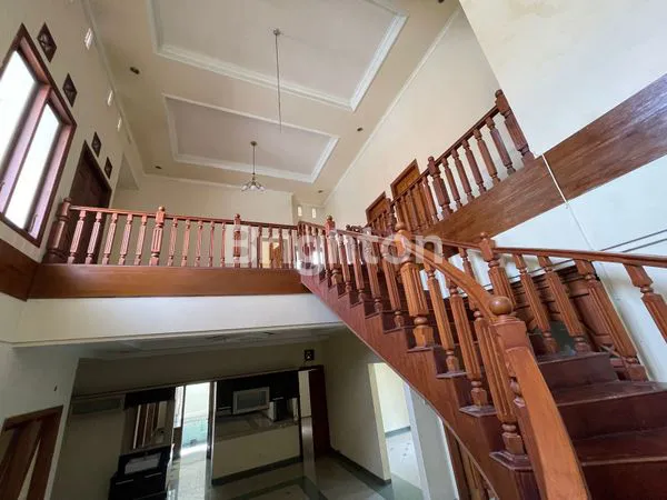 image RUMAH 2 LANTAI LT 300 DI RUNGKUT ASRI (5)