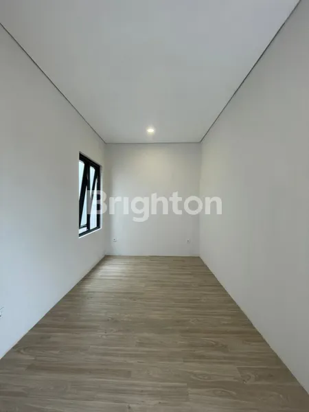 image RUMAH BARU READY STOCK STRATEGIS DEKAT RAGUNAN ZOO JAGAKARSA JAKARTA SELATAN  (7)