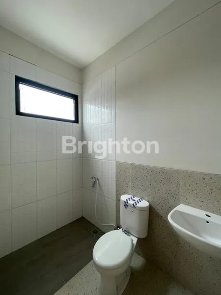 image RUMAH BARU READY STOCK STRATEGIS DEKAT RAGUNAN ZOO JAGAKARSA JAKARTA SELATAN  (8)