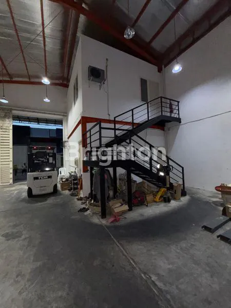 image GUDANG STRATEGIS DI BALIKPAPAN, AKSES TOL & BANDARA (4)