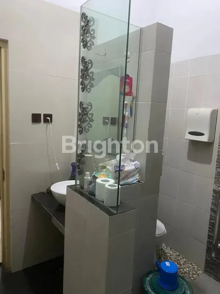 image RUMAH BARUK PONDOK NIRWANA SELANGKAH MERR, DEKAT PERKANTORAN DAN PUSAT PERBELANJAAN, KONDISI TERAWAT SIAP HUNI  (4)