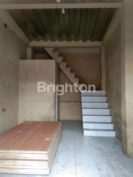 image DISEWA RUMAH TOKO 2 LANTAI DI JELAMBAR UKURAN 4X7M²  KECAMATAN GROGOL PETAMBURAN JAKARTA BARAT (3)