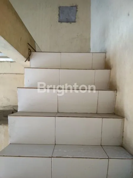 image DISEWA RUMAH TOKO 2 LANTAI DI JELAMBAR UKURAN 4X7M²  KECAMATAN GROGOL PETAMBURAN JAKARTA BARAT (4)