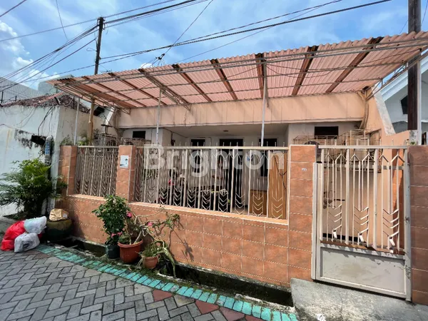 image DIJUAL CEPAT RUMAH KOS AKTIF TENGAH KOTA, LOKASI STRATEGIS, DEKAT TUNJUNGAN PLAZA, DEKAT PERKANTORAN (1)