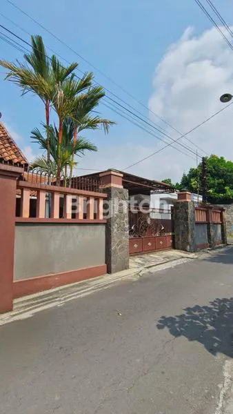 image *RUMAH MEWAH DAN NYAMAN HALAMAN LUAS DI NUSUKAN SIAP PAKAI* (2)