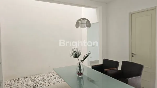 image RUMAH MEWAH DI PAKUWON CITY (3)