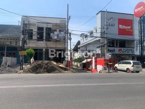 image RUKO 2 LANTAI COCOK UNTUK BERBAGAI MACAM USAHA DI PUSAT KOTA PASURUAN (2)