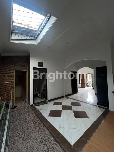 image RUMAH MEWAH CLUSTER MEDITERANIA, LT 105M² (7)