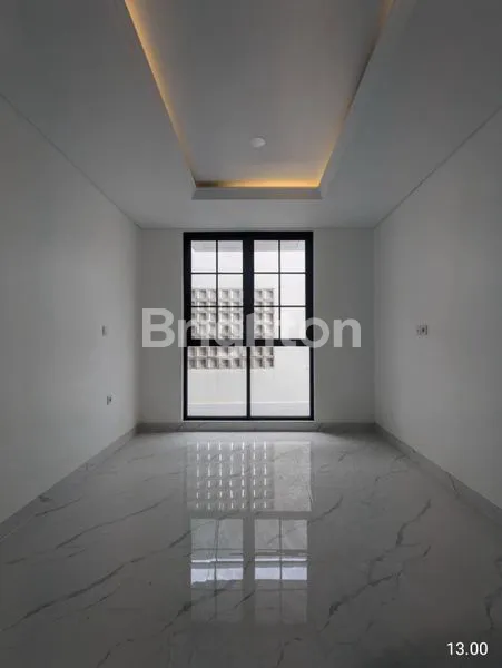 HUNIAN MEWAH 3 LANTAI 6 KT DI PEJATEN ELOK