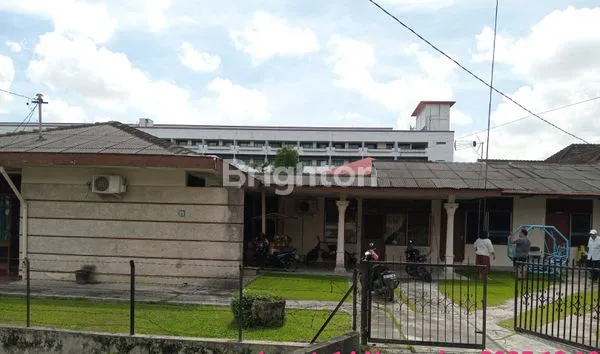 image RUMAH JL.DR.PICAULY STRATEGIS DAN MURAH (1)