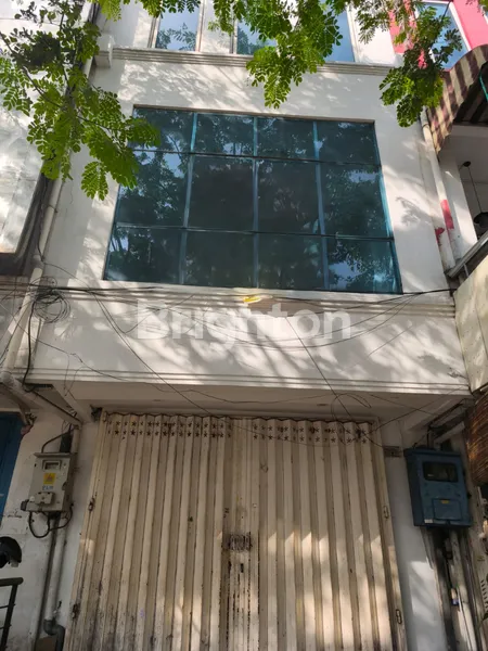 image JUAL RUKO SUPER STRATEGIS DI JL.KARIMUN JAWA, RAYA GUBENG - COCOK UNTUK USAHA & KANTOR! (1)