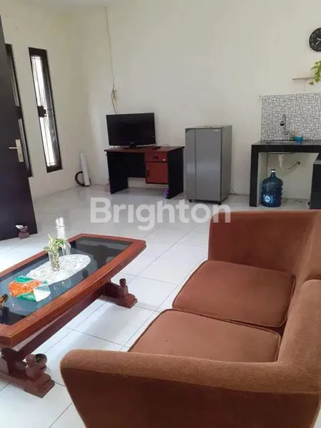 image SEWA KONTRAK RUMAH 2LANTAI PALM RESIDENCE SEMEMI SURABAYA BARAT (4)