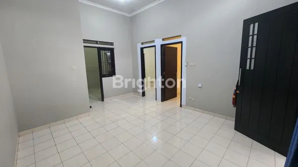 image RUMAH SEMI FURNISHED DI SENTUL, 5 MENIT KE TOL SENTUL/JAGORAWI (3)