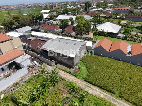 image DISEWAKAN GUDANG SIAP PAKAI DI JALAN UTAMA KEROBOKAN KUTA UTARA BADUNG BALI (1)