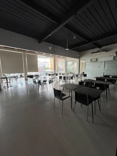 image SUPERMARKET/MINI MALL + GUDANG DI JANTUNG KOTA BANGKALAN MADURA (7)