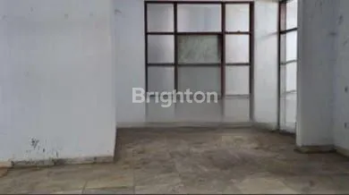 image DIJUAL RUMAH DI KEBON JERUK (4)