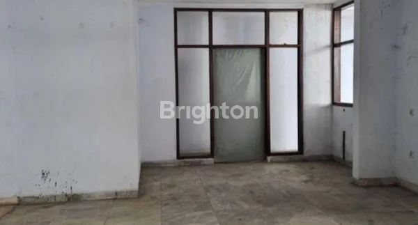 image DIJUAL RUMAH DI KEBON JERUK (3)