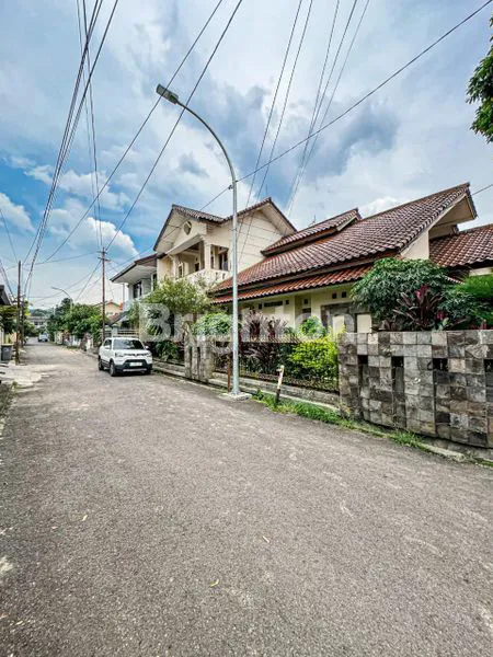 image RUMAH MEWAH 2 LANTAI DI CIKUTRA, LT 388M² (6)