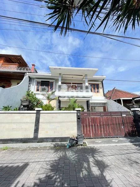 image RUMAH SEMI BALINESE STYLE 5KT DI DENPASAR TIMUR (1)