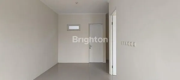 image RUMAH BARU GRESS 2 LANTAI SURABAYA TIMUR UNDER 1 MILYAR (2)