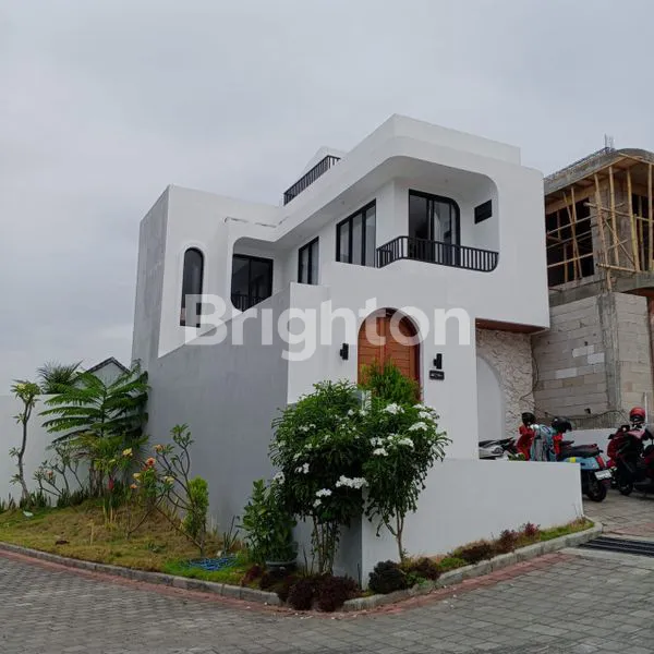 image VILLA MEWAH 2 LANTAI FULL FURNISH DI JIMBARAN (1)