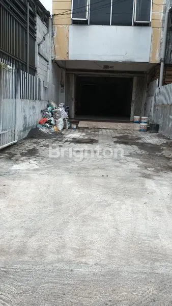 image RUKO 2 LANTAI LT 125M² DI RAYA MANUKAN (2)