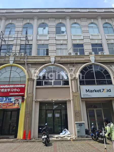 RUKO 4 LANTAI SIAP PAKAI DI GREEN LAKE CITY CIPONDOH TANGERANG