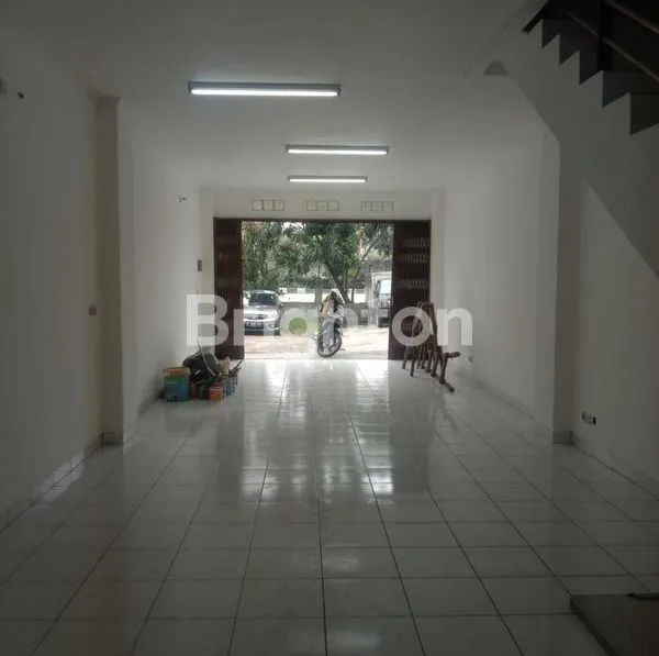 image RUKO STRATEGIS DI DAAN MOGOT, 3 LANTAI SHM (2)