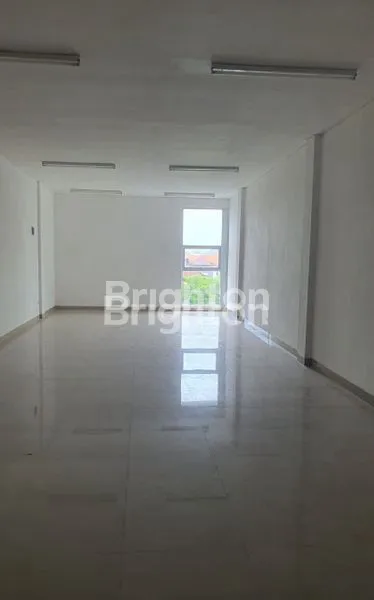 image RUKO 3 LANTAI PINGGIR JALAN UTAMA AREA BISNIS, \NLOKASI STRATEGIS DI RENON, DENPASAR SELATAN\N (6)