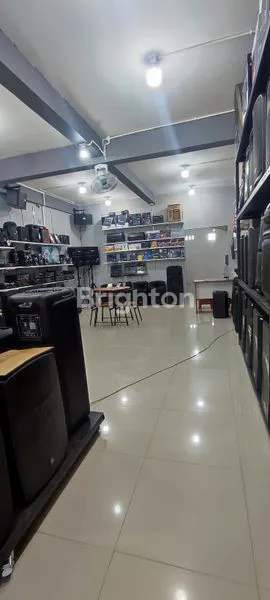 image RUKO 3 LANTAI SANGAT SIAP PAKAI LOKASI PREMIUM BALIKPAPAN (2)