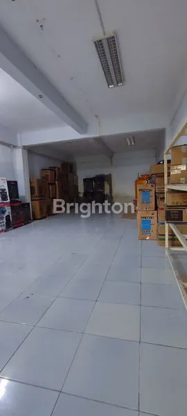 image RUKO 3 LANTAI SANGAT SIAP PAKAI LOKASI PREMIUM BALIKPAPAN (3)