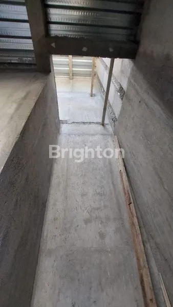 image RUMAH DI MAHKOTA MODERNLAND TANGERANG KOTA. (1)