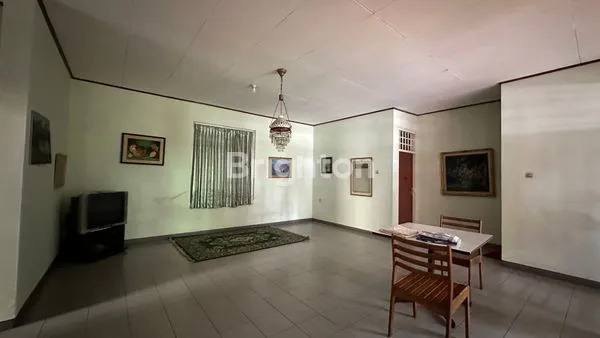 image RUMAH LUAS DENGAN KOS DAN KEBUN DI KOTA BATU (6)