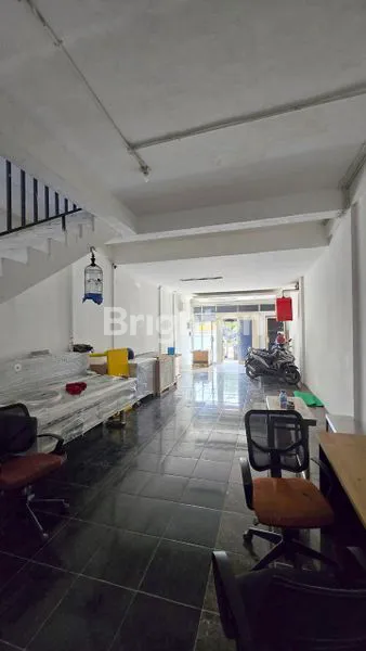 image RUKO 3 LANTAI + ROOFTOP DI JALAN RAYA CIPINANG — LOKASI PREMIUM, SELALU LAKU DISEWAKAN (2)