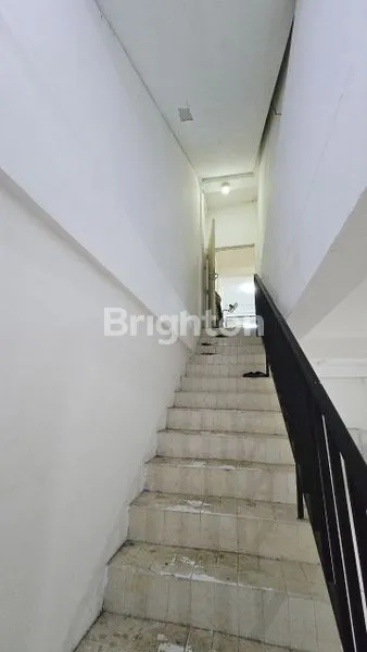 image RUKO 3 LANTAI + ROOFTOP DI JALAN RAYA CIPINANG — LOKASI PREMIUM, SELALU LAKU DISEWAKAN (6)